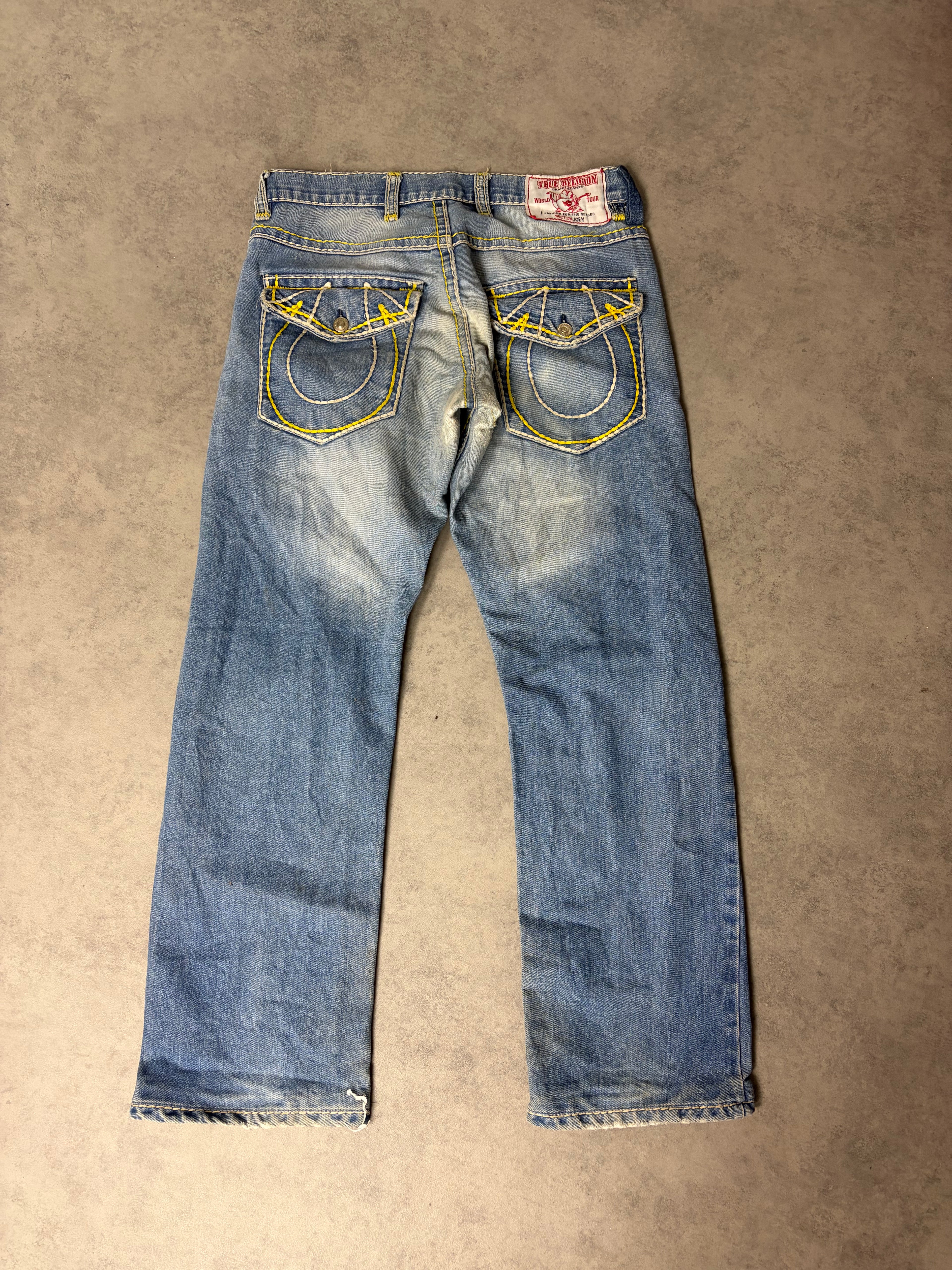 TRUE RELIGION STRAIGHT JEANS (M)