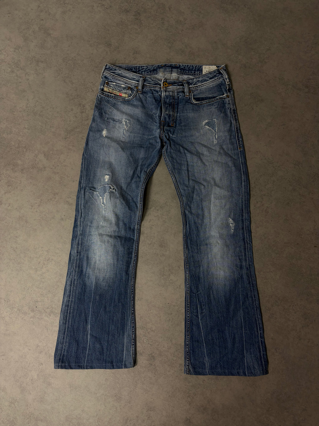 DIESEL BOOTCUT JEANS (S)