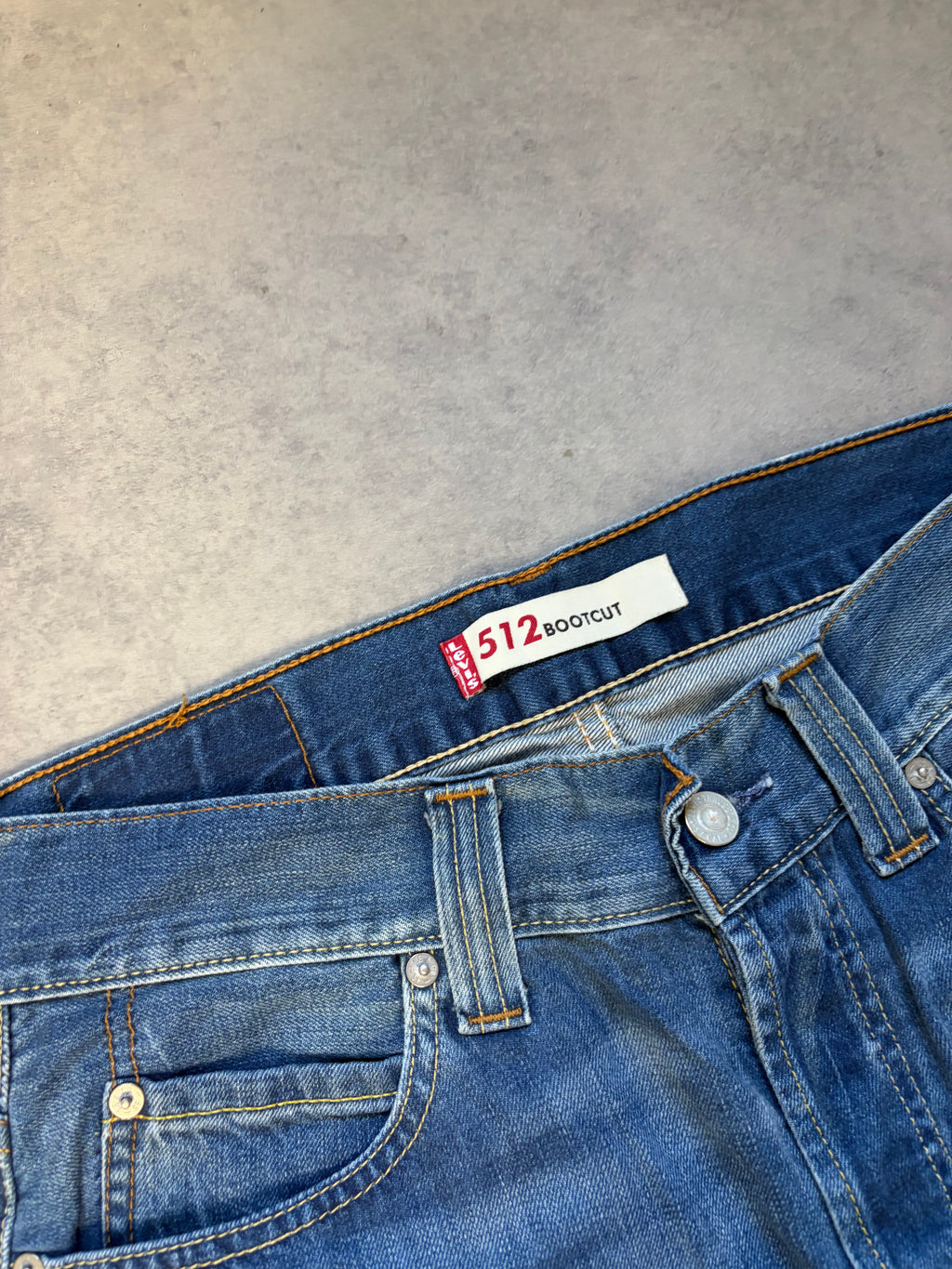 Levis 512 Bootcut Jeans (M)