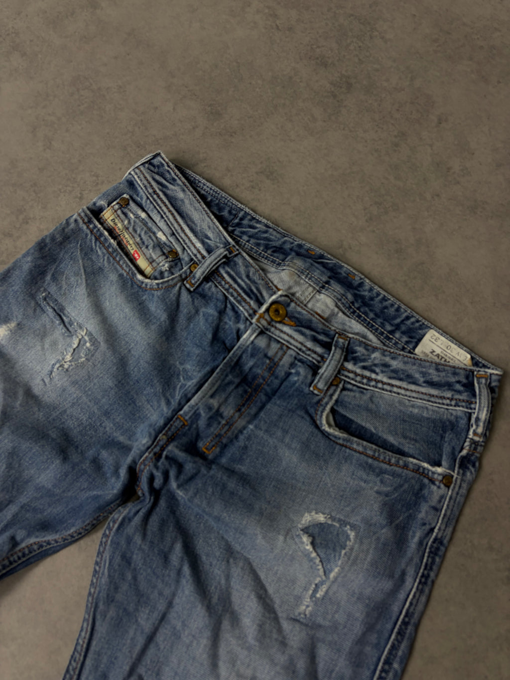 DIESEL BOOTCUT JEANS (S)