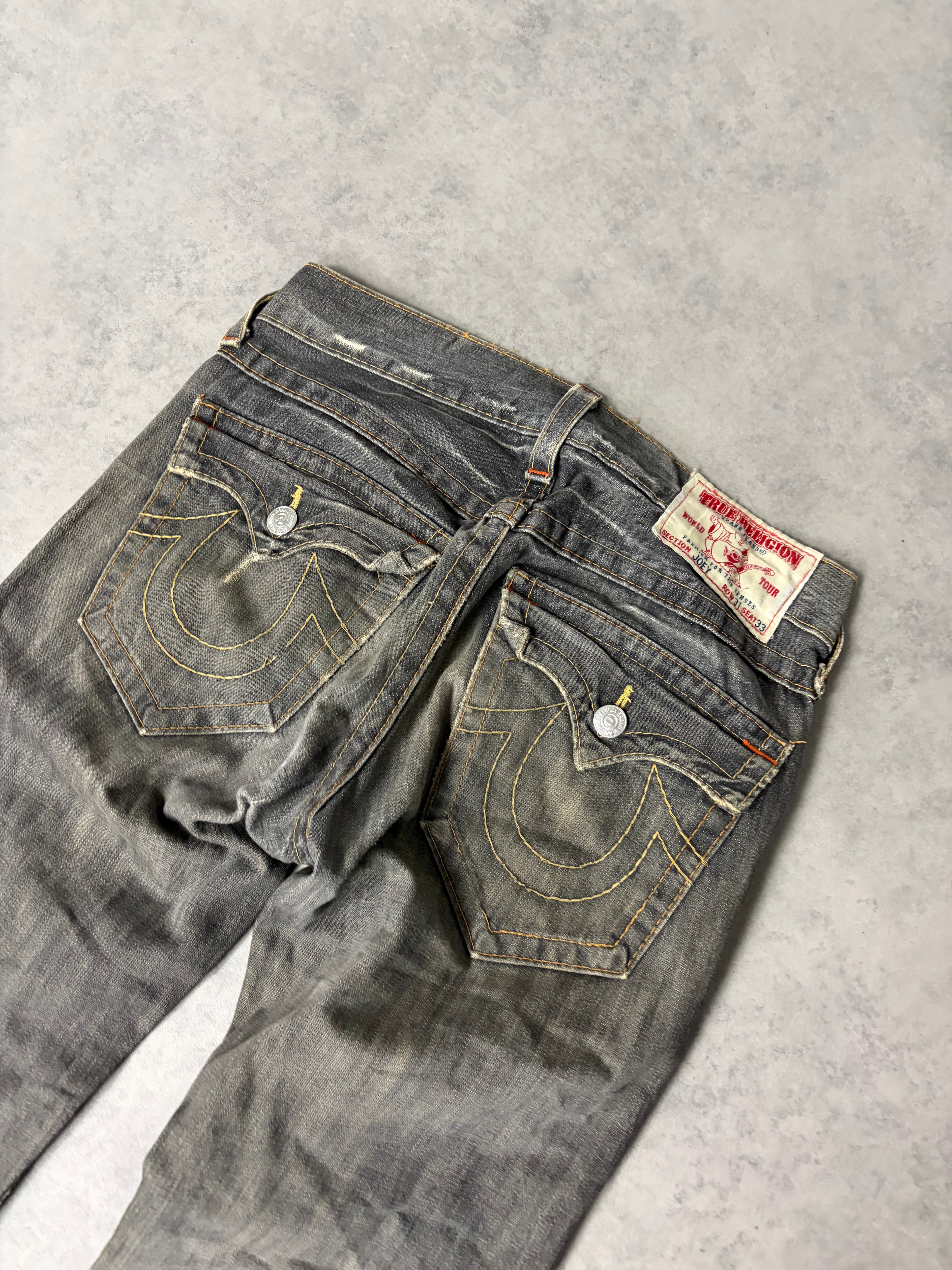 LEVIS BOOTCUT JEANS (M)