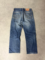 DIESEL STRAIGHT JEANS (M)