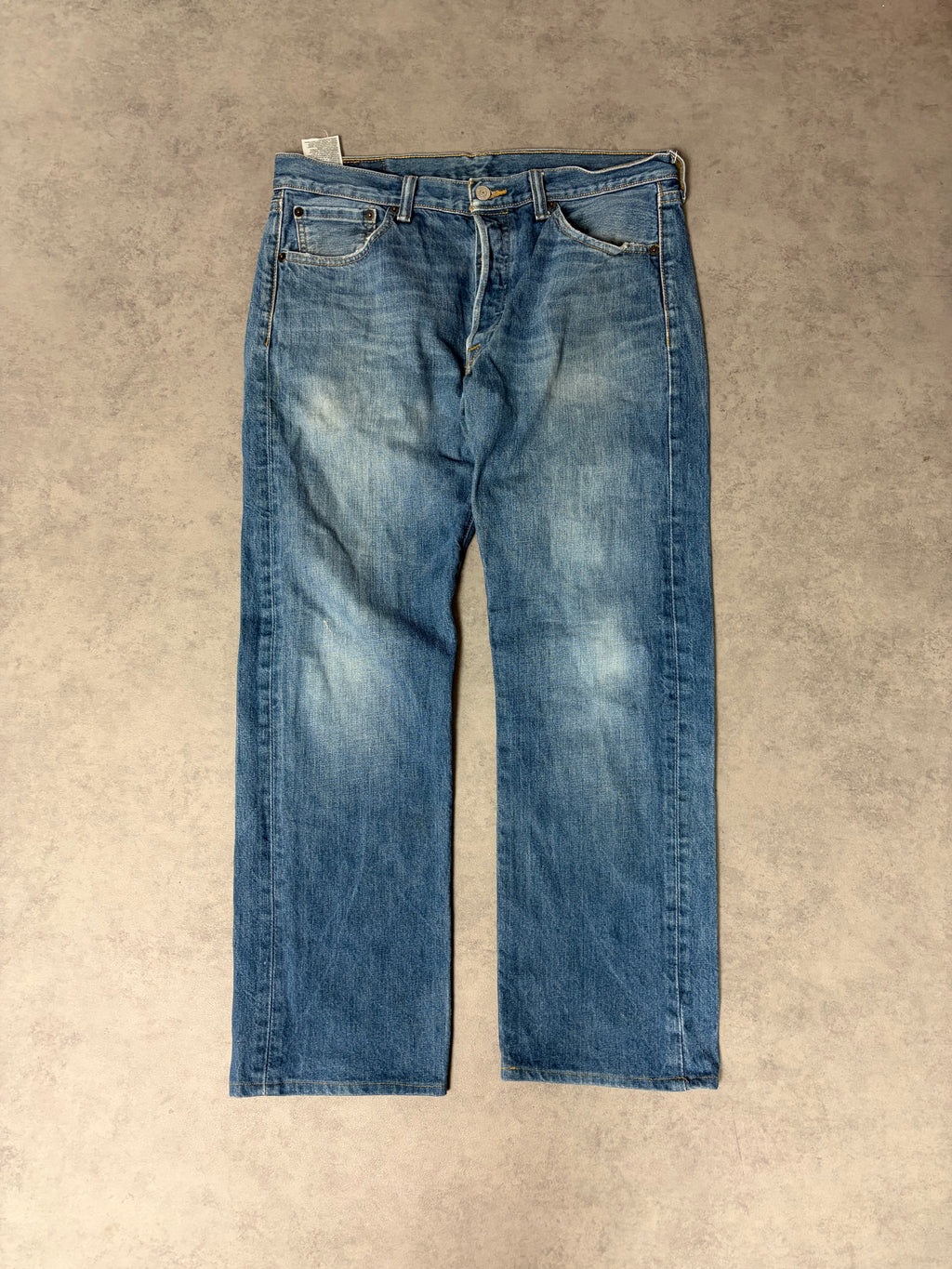 LEVIS STRAIGHT JEANS (S)
