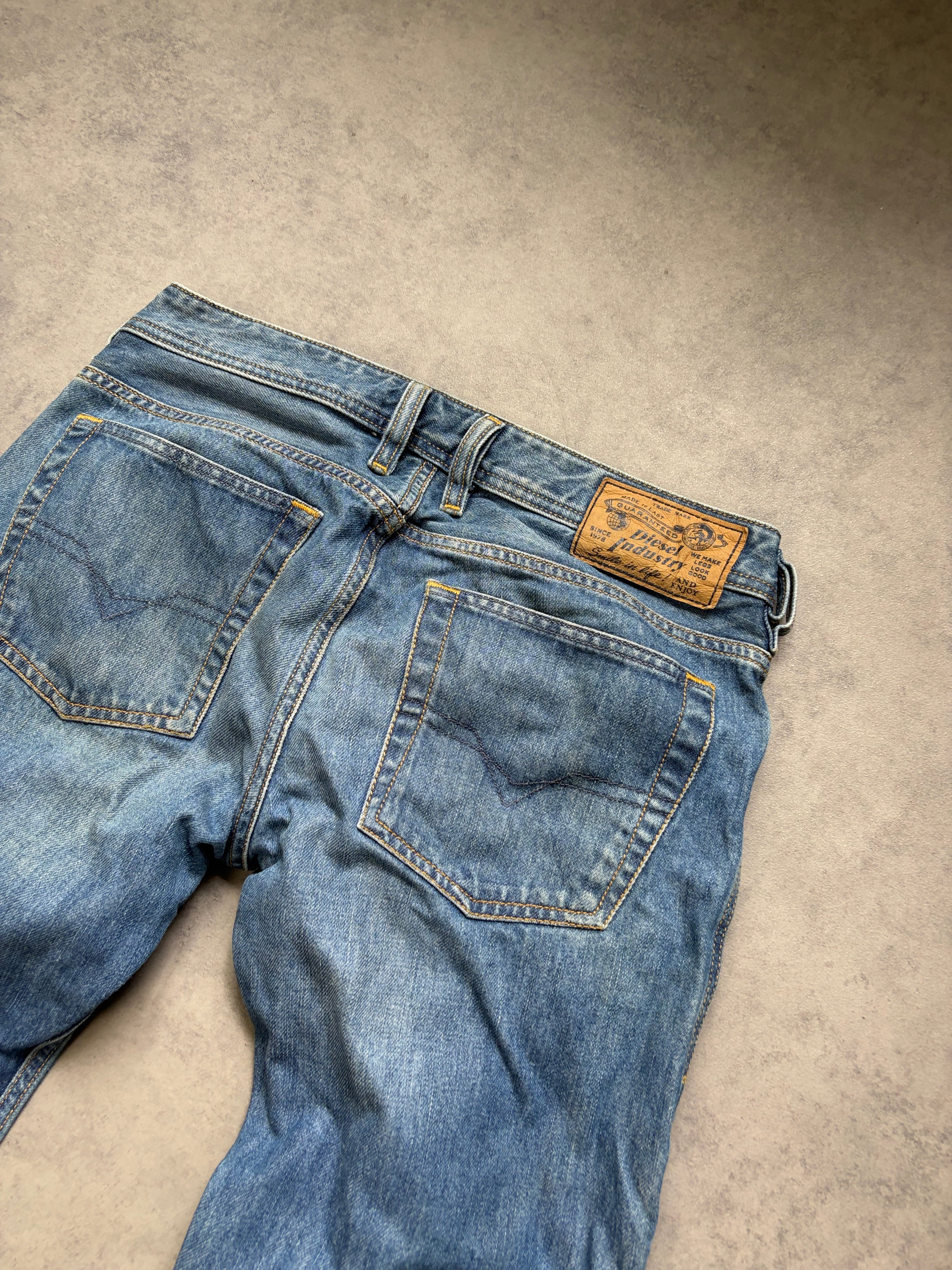 Diesel Bootcut Jeans (S)