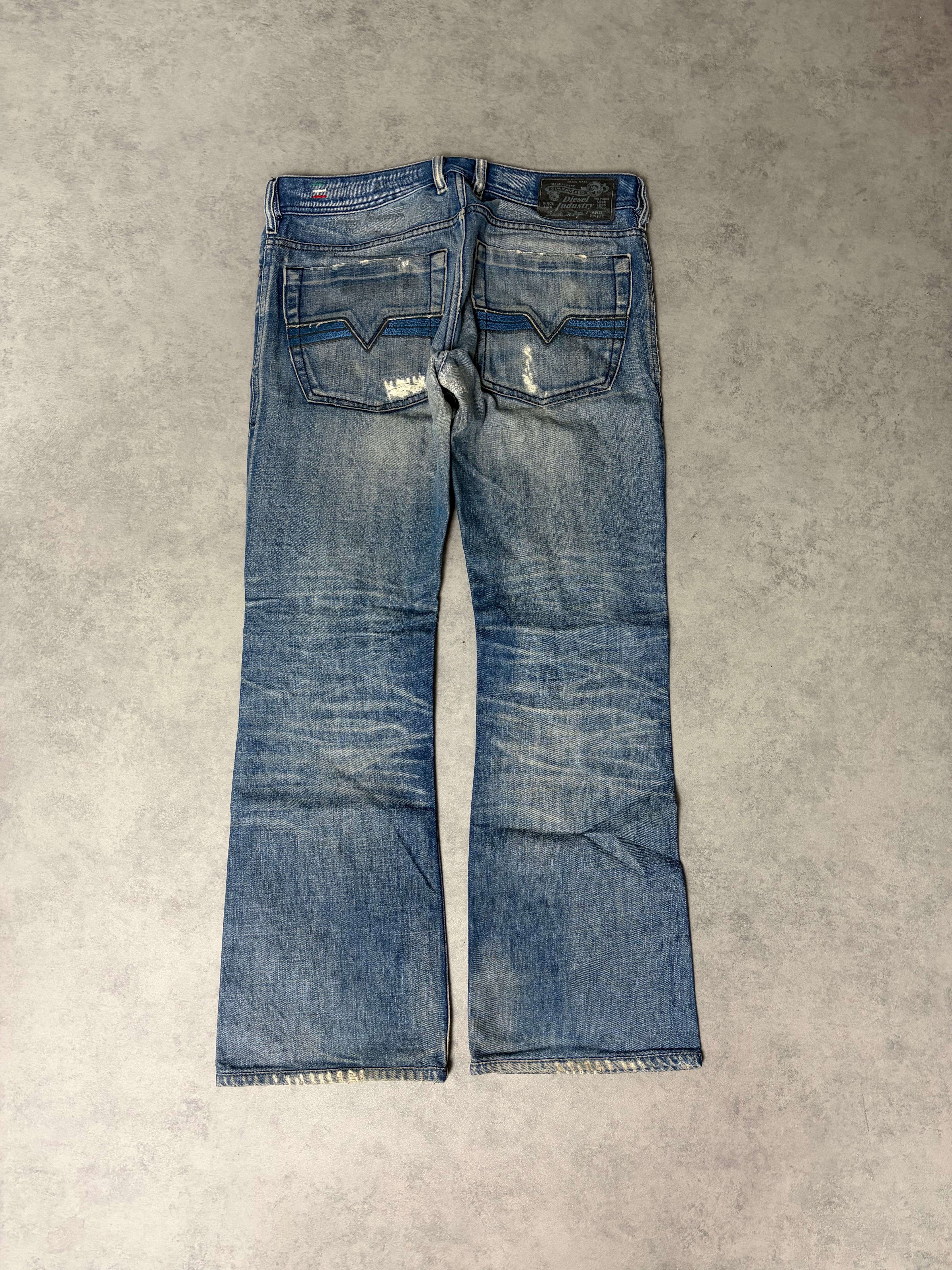 DIESEL BOOTCUT JEANS (S)