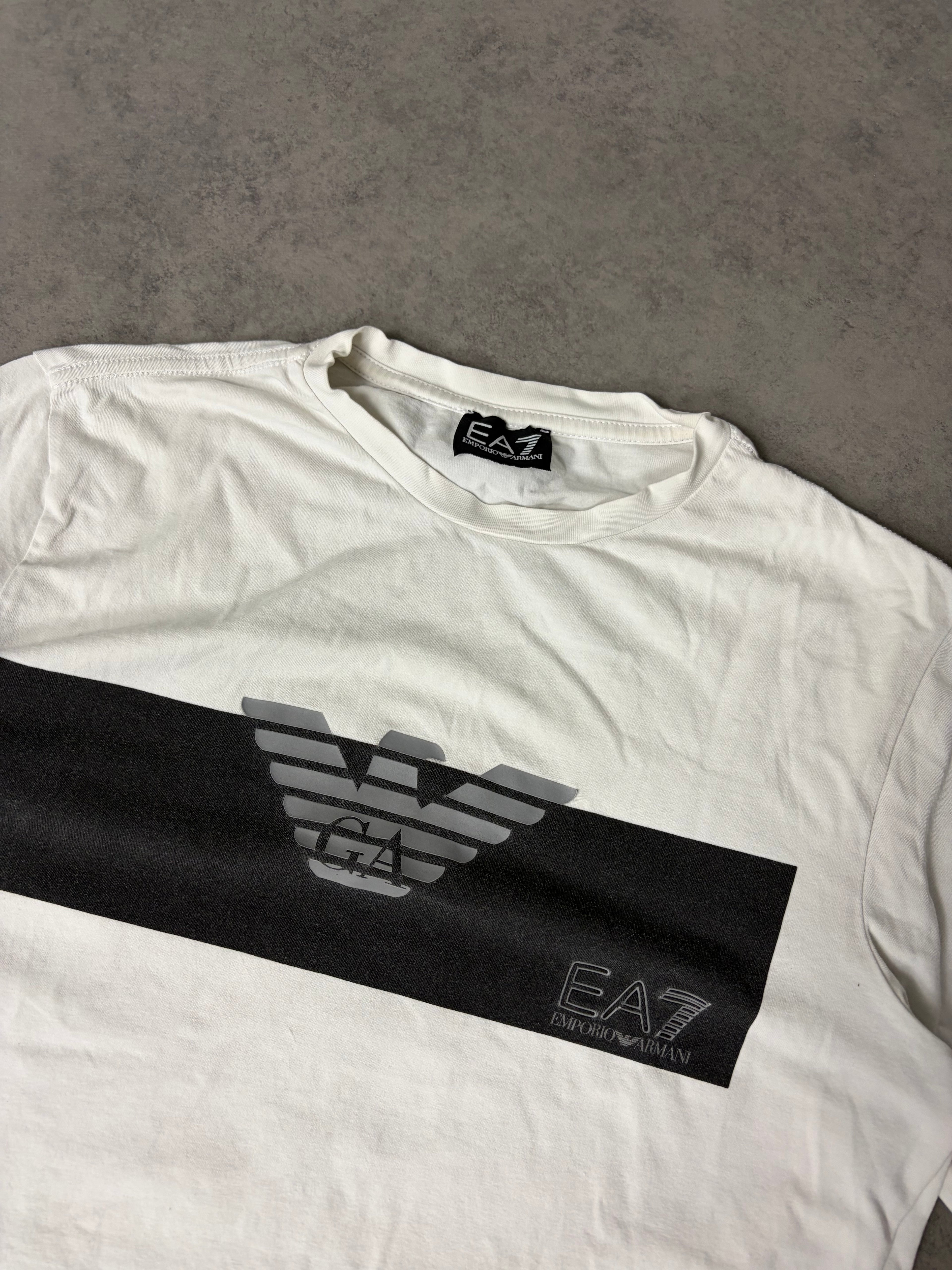 ARMANI T- SHIRT (S)