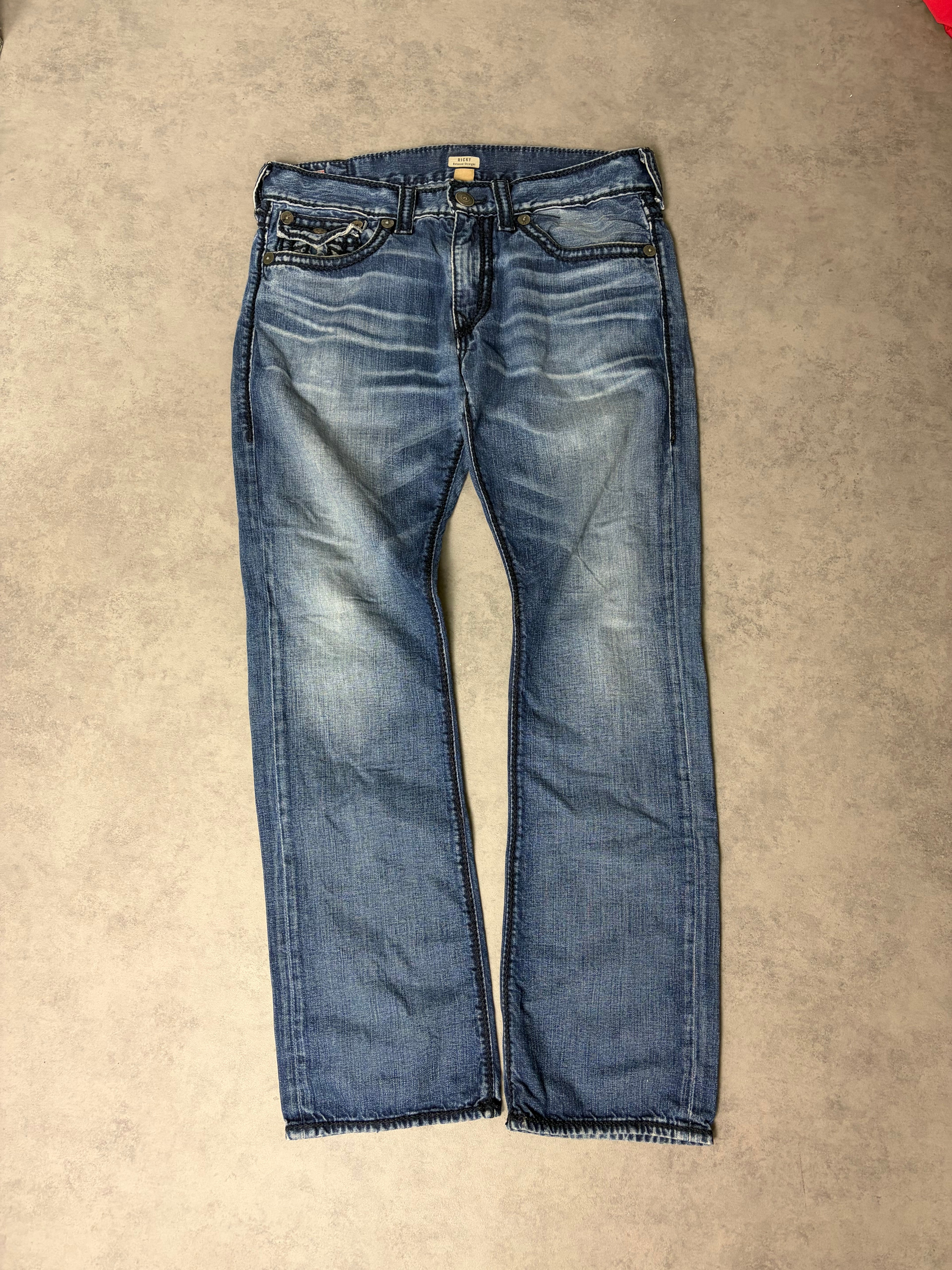 TRUE RELIGION JEANS (L)