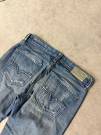 DIESEL STRAIGHT JEANS