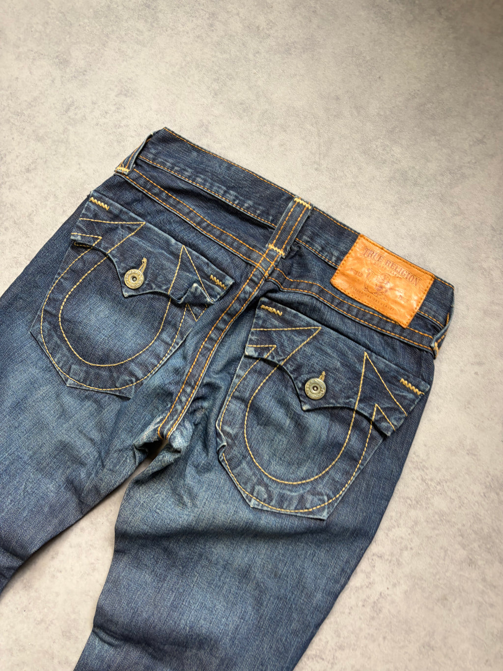 True Religion Bootcut Jeans (M)