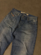 DIESEL BAGGY JEANS (M)