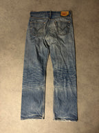 LEVIS STRAIGHT JEANS (L)