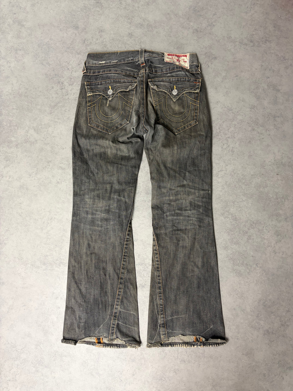 LEVIS BOOTCUT JEANS (M)