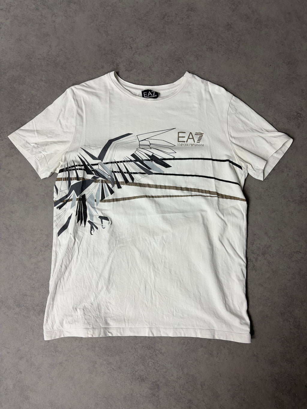 ARMANI T- SHIRT (M)